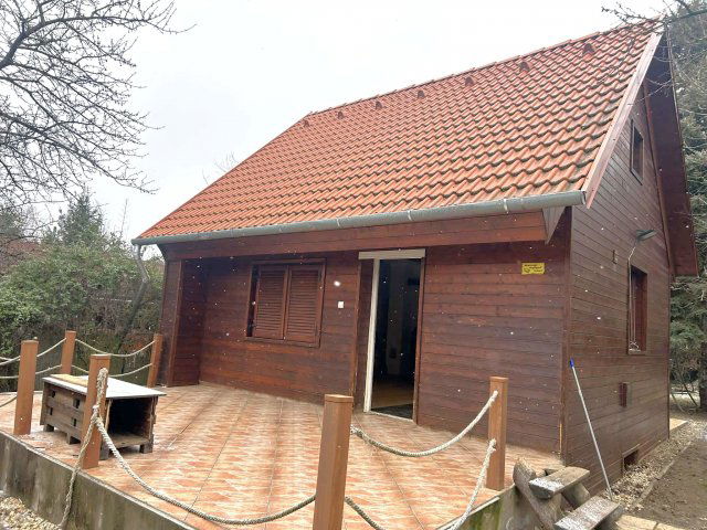 Eladó nyaraló, Szombathelyen 25.9 M Ft, 2 szobás