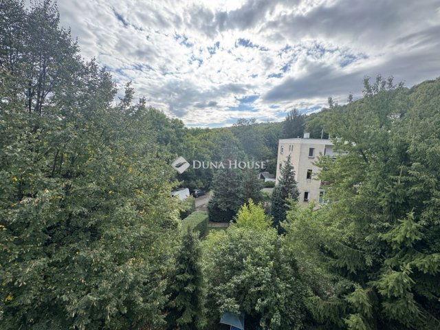 Eladó téglalakás, Budapesten, XII. kerületben 99 M Ft, 2 szobás