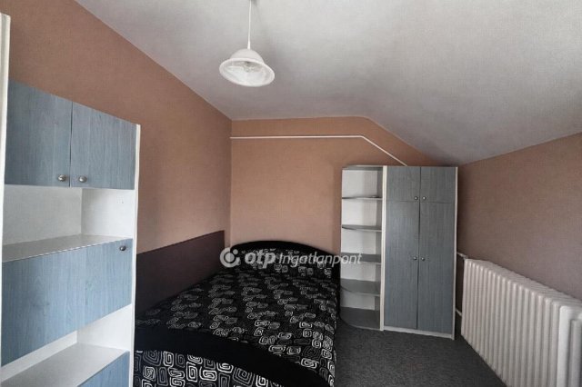 Eladó családi ház, Zalaegerszegen 73.5 M Ft, 4+2 szobás