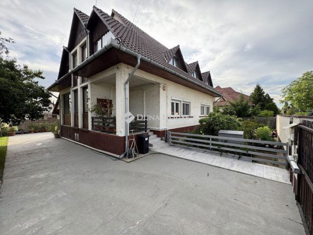 Eladó családi ház, Tökölön 125 M Ft, 6 szobás