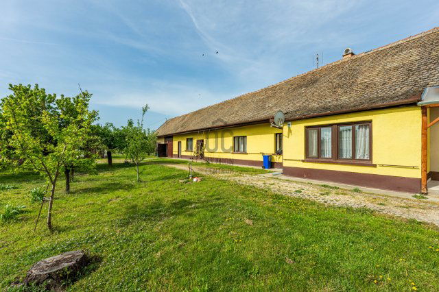 Eladó családi ház, Szigetújfalun 39.9 M Ft, 2 szobás