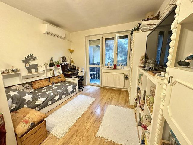 Eladó téglalakás, Vácon 99.999 M Ft, 2+1 szobás