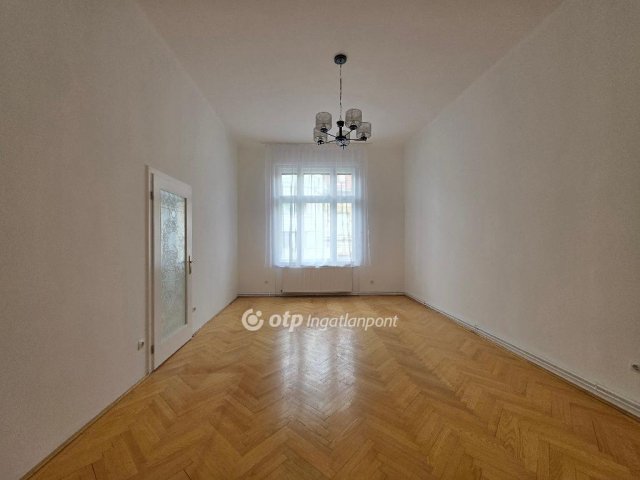 Eladó téglalakás, Budapesten, VIII. kerületben 94 M Ft, 2 szobás