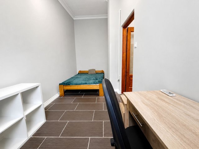Kiadó családi ház, albérlet, Debrecenben 220 E Ft / hó