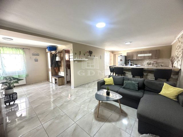Eladó családi ház, Zalaapátin 55 M Ft, 3 szobás