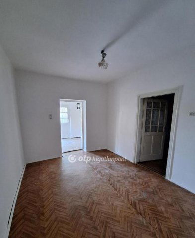 Eladó családi ház, Hatvanban 29 M Ft, 2 szobás