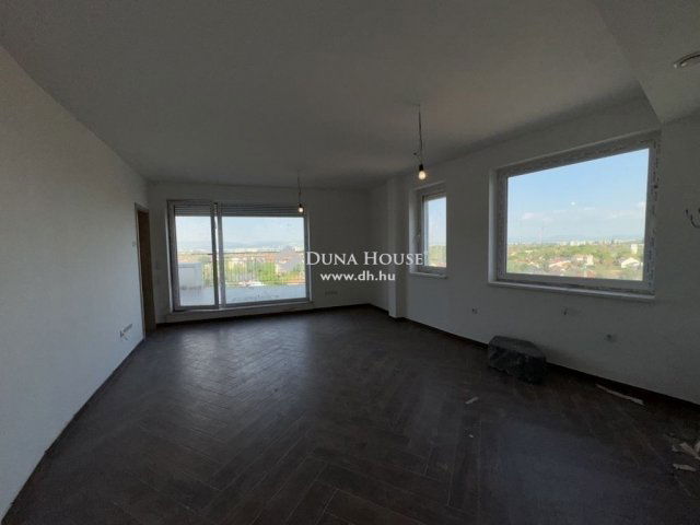 Eladó téglalakás, Budapesten, XIV. kerületben 75 M Ft, 2 szobás