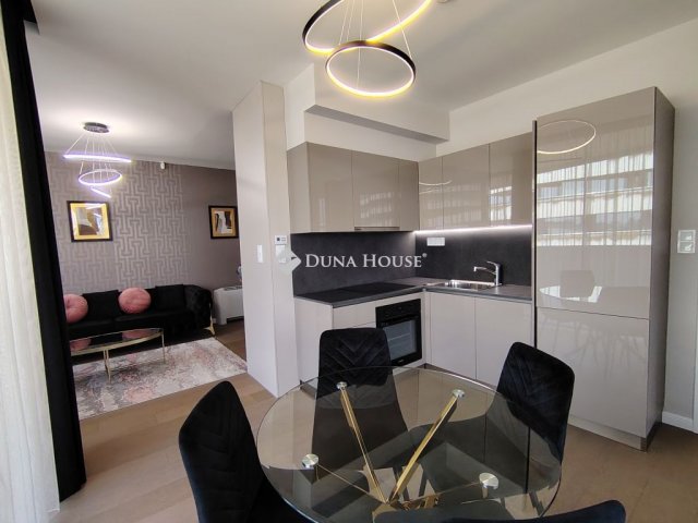 Eladó téglalakás, Szegeden, Bakay Nándor utcában 88 M Ft