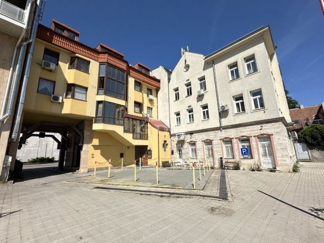 Kiadó téglalakás, albérlet, Székesfehérvárott 270 E Ft / hó