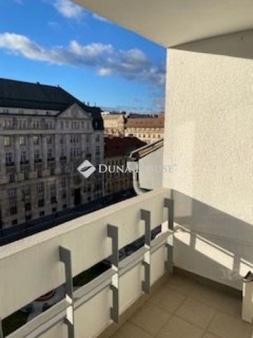 Eladó téglalakás, Budapesten, V. kerületben, József nádor téren