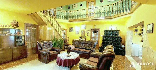 Eladó családi ház, Ilken 159 M Ft, 8 szobás