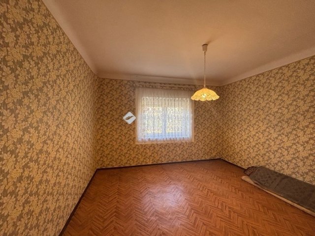 Eladó családi ház, Bagon 43 M Ft, 3 szobás
