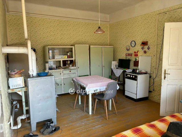 Eladó családi ház, Mezőberényben 13.5 M Ft, 2 szobás