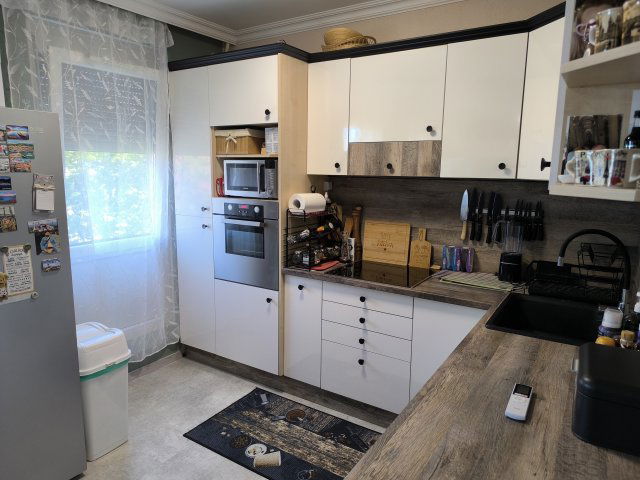 Eladó panellakás, Pécsett, Fagyöngy utcában 62.9 M Ft, 3 szobás