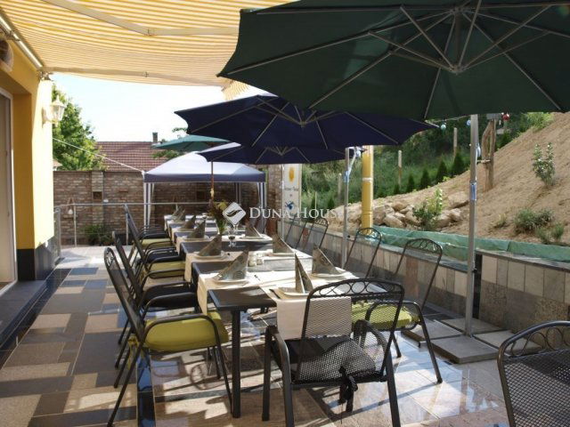 Eladó családi ház, Dunaszekcsőn 72.39 M Ft, 3 szobás