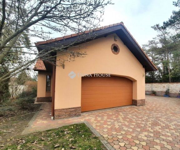 Eladó családi ház, Inárcson 165 M Ft, 4 szobás