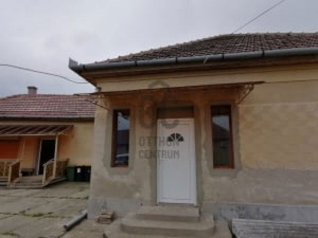 Eladó családi ház, Abonyban 30 M Ft, 3 szobás