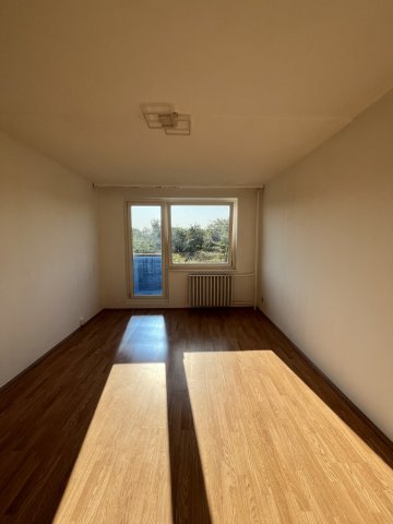 Kiadó panellakás, albérlet, Győrött 190 E Ft / hó, 2 szobás