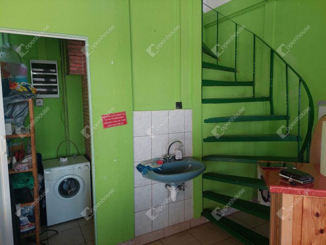 Eladó téglalakás, Balatonlelleén 44.5 M Ft, 3 szobás