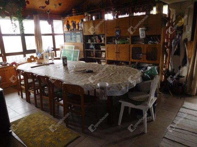 Eladó családi ház, Somlószőlősön 149.9 M Ft, 6 szobás