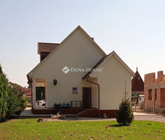 Eladó üzlethelyiség, Balatonmáriafürdőn 125 M Ft