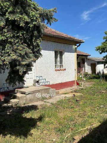 Eladó családi ház, Demecseren 12.5 M Ft, 4 szobás