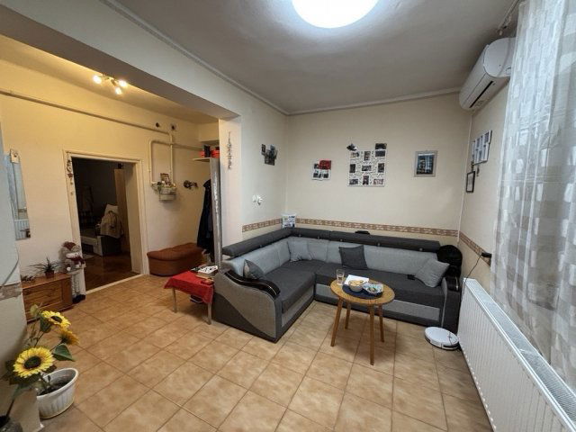 Eladó családi ház, Polgáron 25.9 M Ft, 3 szobás