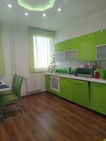 Eladó téglalakás, Almásfüzitőn 58 M Ft, 3 szobás