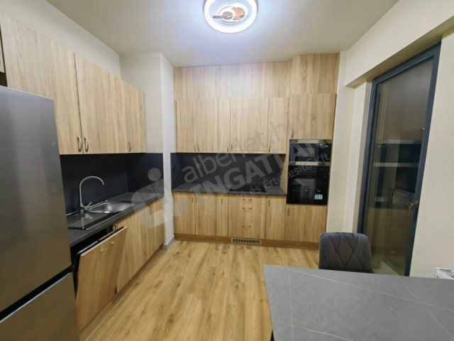 Kiadó téglalakás, albérlet, IX. kerületben, Vágóhíd utcában