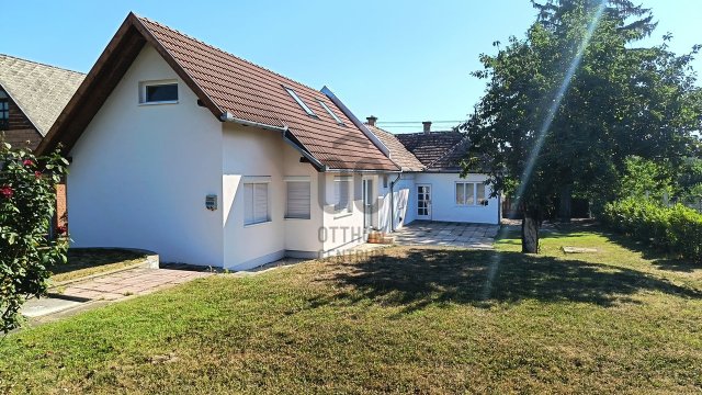 Eladó nyaraló, Balatonlelleén 79.8 M Ft, 6 szobás