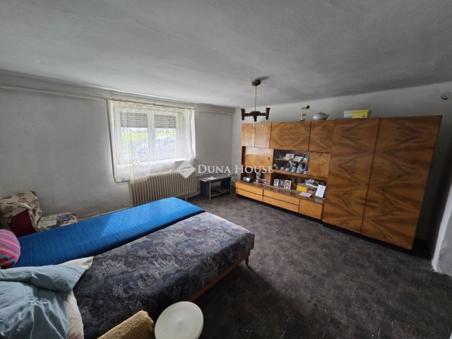 Eladó családi ház, Sárosdon 19.5 M Ft, 3 szobás