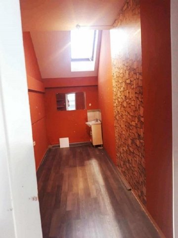 Eladó üzlethelyiség, Székesfehérvárott 81.9 M Ft, 5 szobás