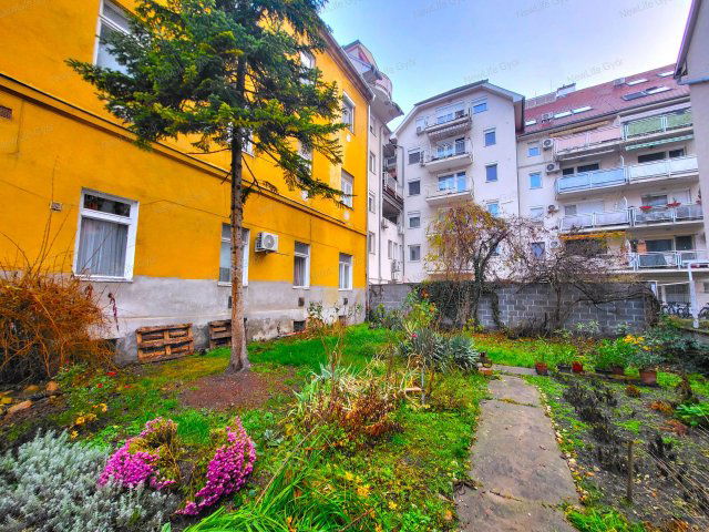 Eladó téglalakás, Győrött 47.5 M Ft, 2 szobás