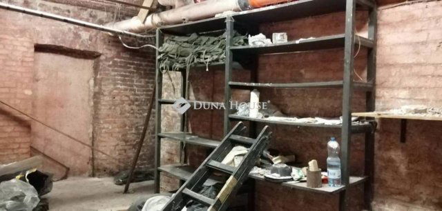 Eladó üzlethelyiség, Budapesten, VII. kerületben 35 M Ft