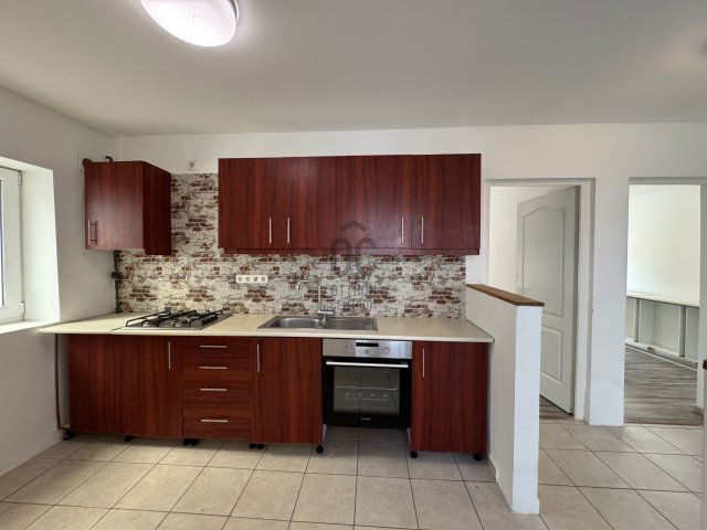 Kiadó családi ház, albérlet, Budaörsön 330 E Ft / hó