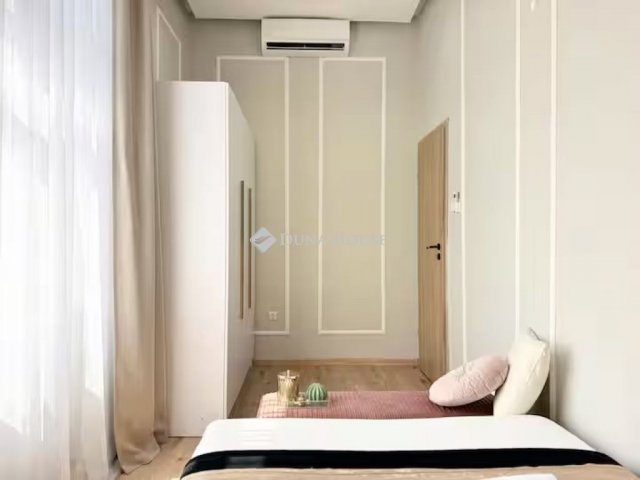 Eladó téglalakás, Budapesten, VI. kerületben 199.99 M Ft
