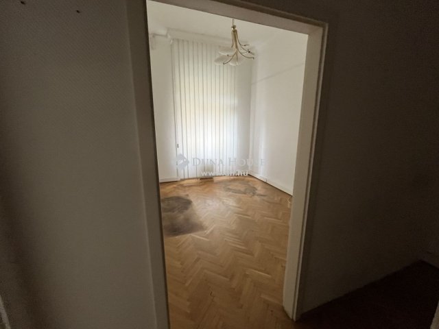 Kiadó téglalakás, albérlet, Debrecenben 399 E Ft / hó, 3 szobás