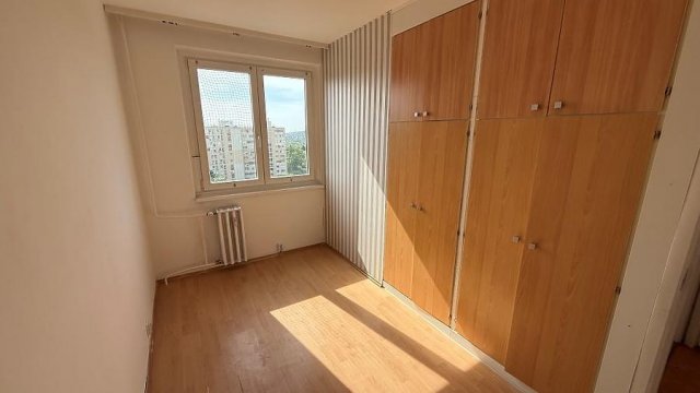 Eladó panellakás, XI. kerületben, Törökugrató utcában
