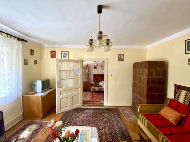 Eladó családi ház, Szegeden 44.99 M Ft, 4 szobás