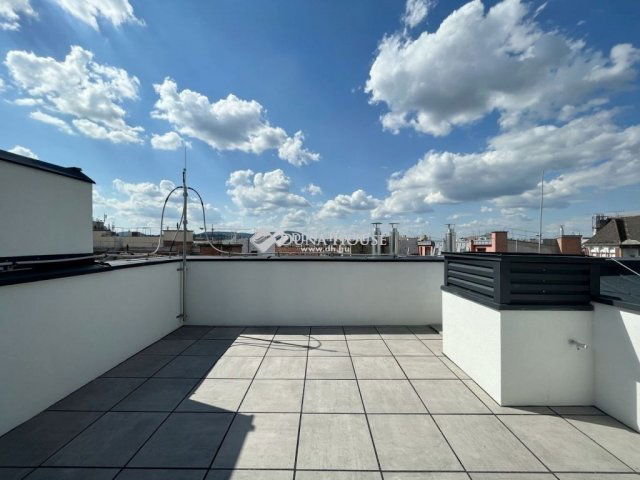 Eladó téglalakás, Budapesten, VI. kerületben 120 M Ft, 2 szobás