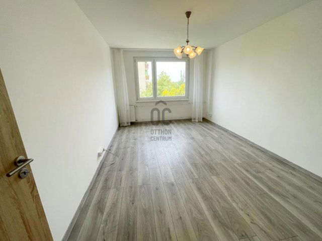 Eladó panellakás, Budapesten, XV. kerületben 79.9 M Ft, 3 szobás