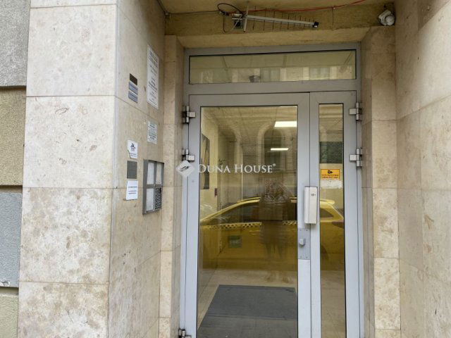 Eladó téglalakás, Budapesten, VIII. kerületben, Kun utcában