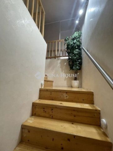 Eladó családi ház, Budapesten, XVIII. kerületben 129 M Ft