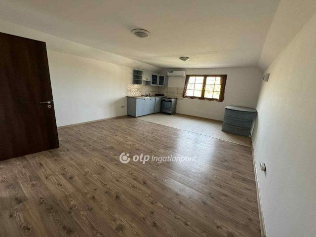 Eladó családi ház, Tolnán 79 M Ft, 3+4 szobás