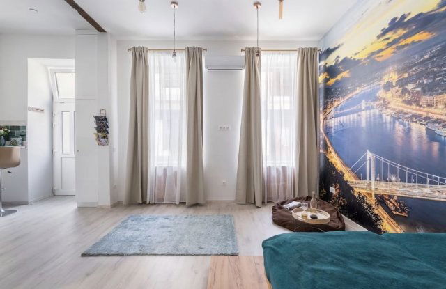 Kiadó téglalakás, albérlet, VII. kerületben, Hársfa utcában