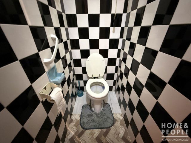 Eladó téglalakás, Szegeden 79.9 M Ft, 3 szobás