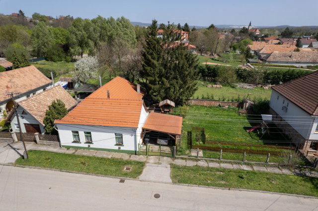 Eladó családi ház, Környén 53.5 M Ft, 3 szobás