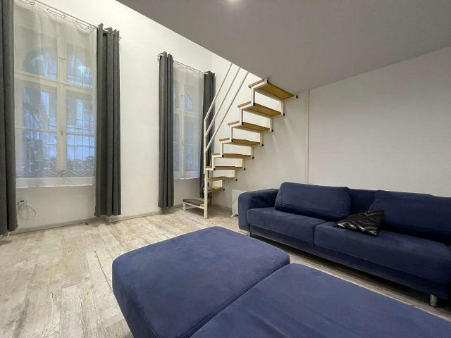 Eladó téglalakás, Budapesten, VII. kerületben, Baross téren