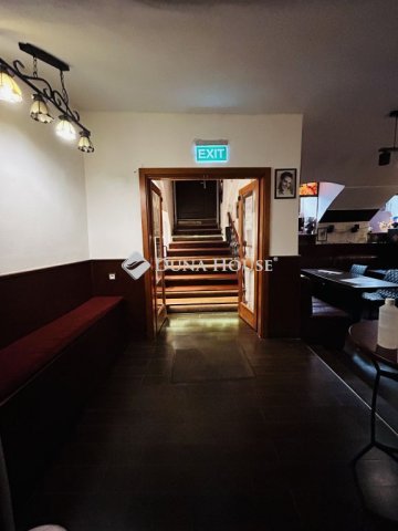 Eladó üzlethelyiség, Budapesten, VI. kerületben 150 M Ft