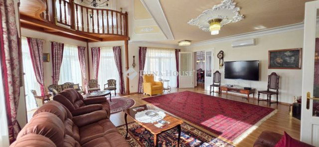 Eladó családi ház, Sitkén 350 M Ft, 4 szobás